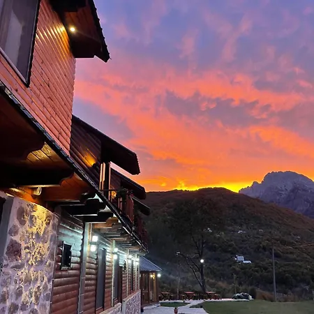 Royal Land Konukevi 4*