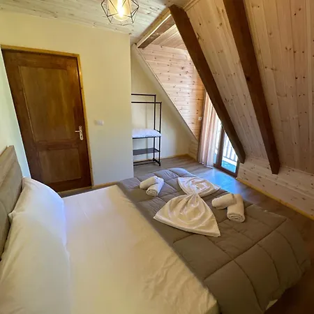 Royal Land Guest house Theth