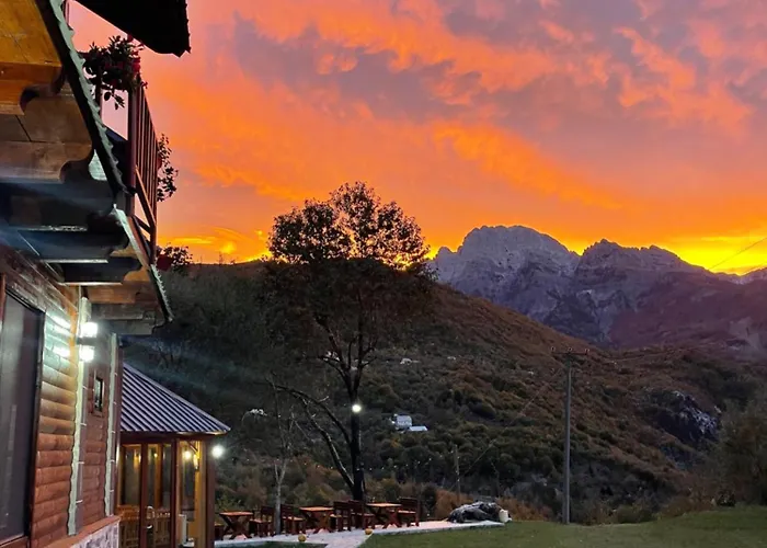 Guest house Royal Land 4*