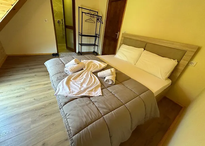 Guest house Royal Land 4*