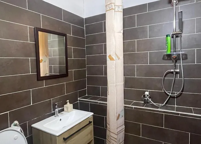 Royal Land Guest house Theth