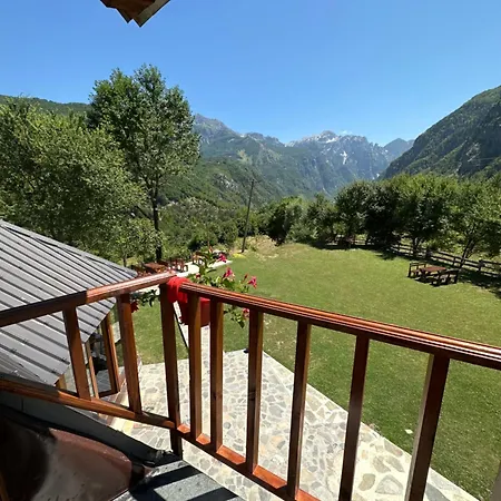 Royal Land Vendégház Theth