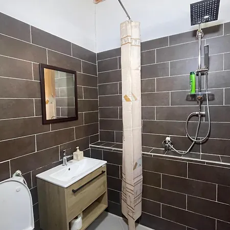 Royal Land Vendégház Theth